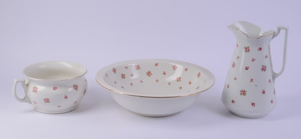 THREE-PIECE VICTORIAN  BASIN SET.