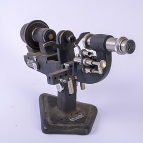 AMERICAN OPTICAL LENSOMETER MODEL M603B