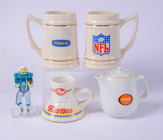 Pair of NFL Ceramic Mugs