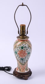 Small Chinese Porcelain Table Lamp.