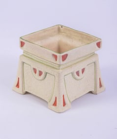 Roseville Pottery African Violet Planter.