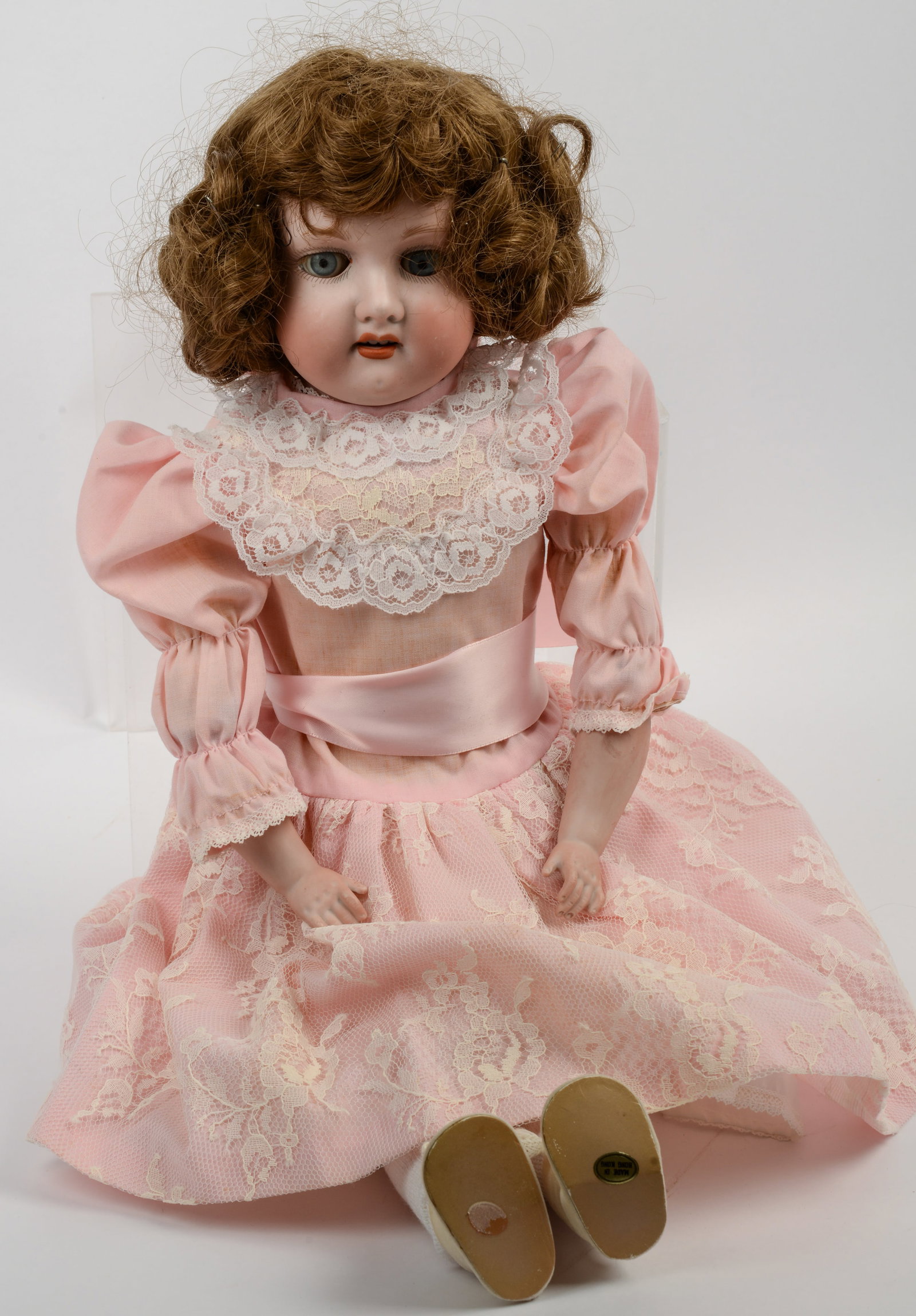 Armand & Marseille 20 Inch Porcelain Doll.: Very good condition.