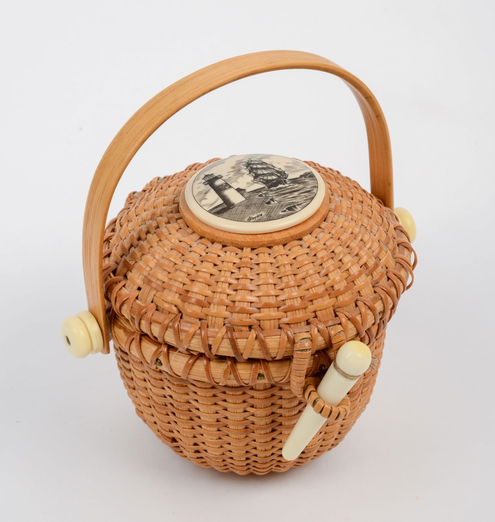 Miniature Nantucket Basket by Hancock Baskets. (1 of 4)