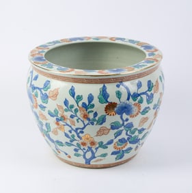 Large Chinese Porcelain Jardiniere.