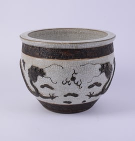 Large Chinese Porcelain Jardiniere.