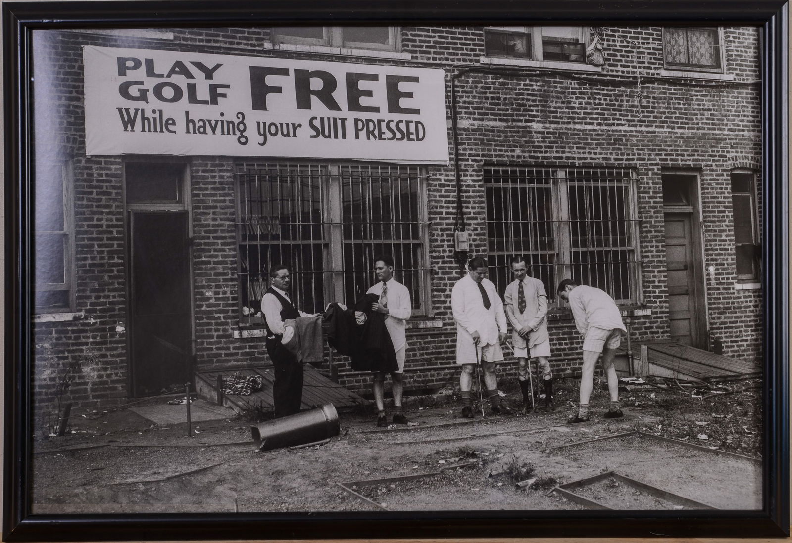 Print: Play Golf Free. (1 of 2)