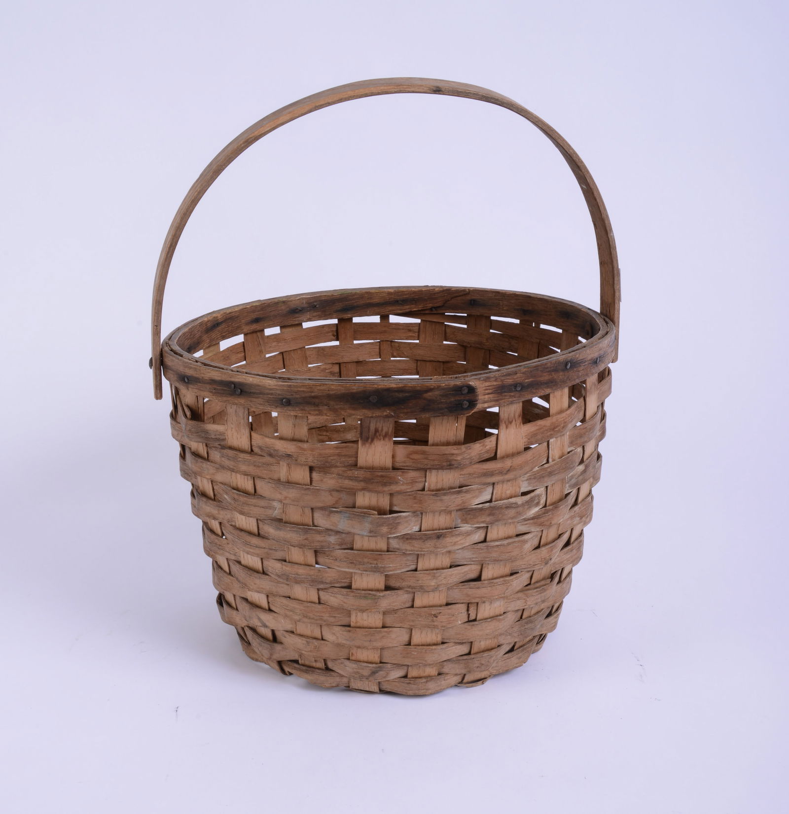 New England Woven Basket. (1 of 6)