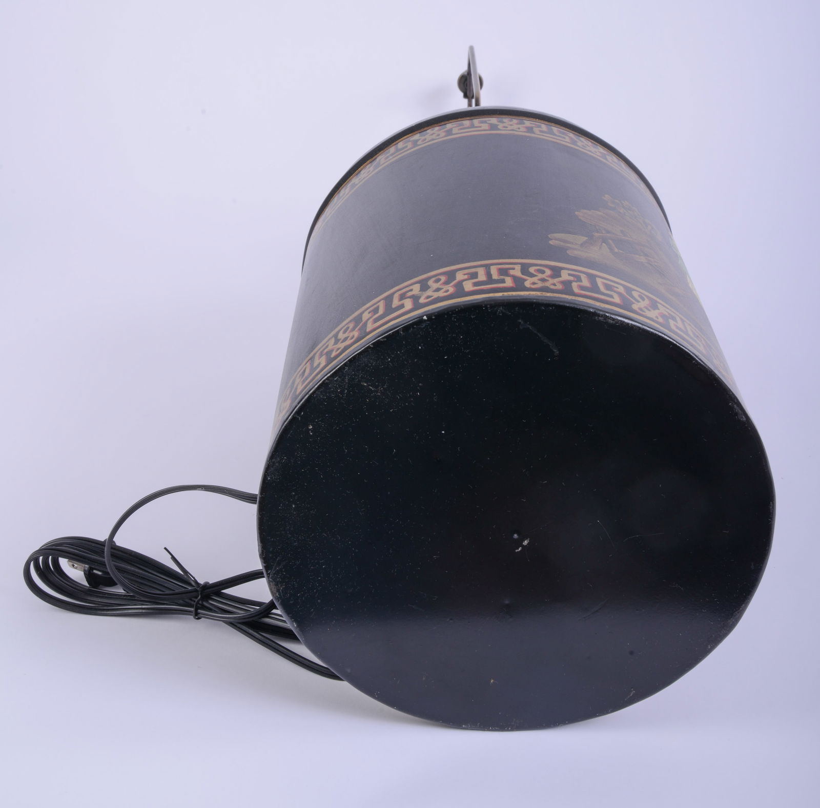 Painted Tin Table Lamp. - 4
