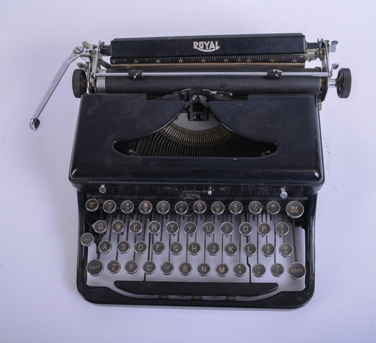 Royal Typewriter. - 5