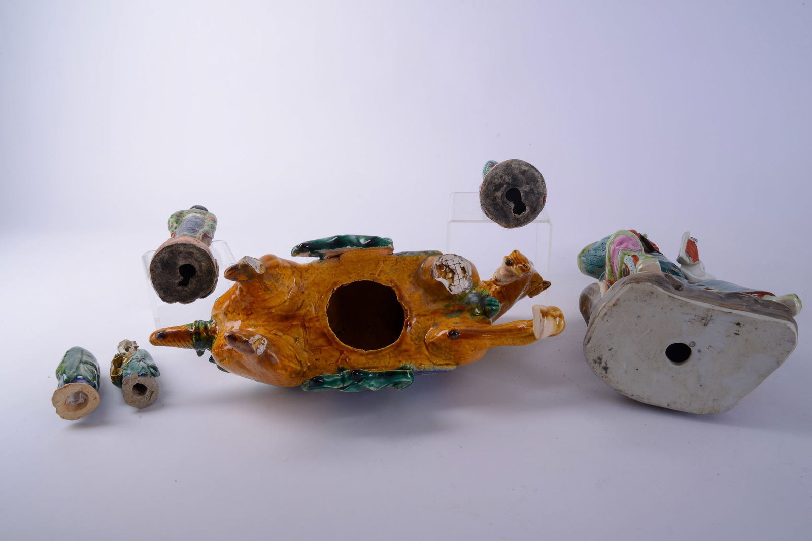 Royal Typewriter. - 6