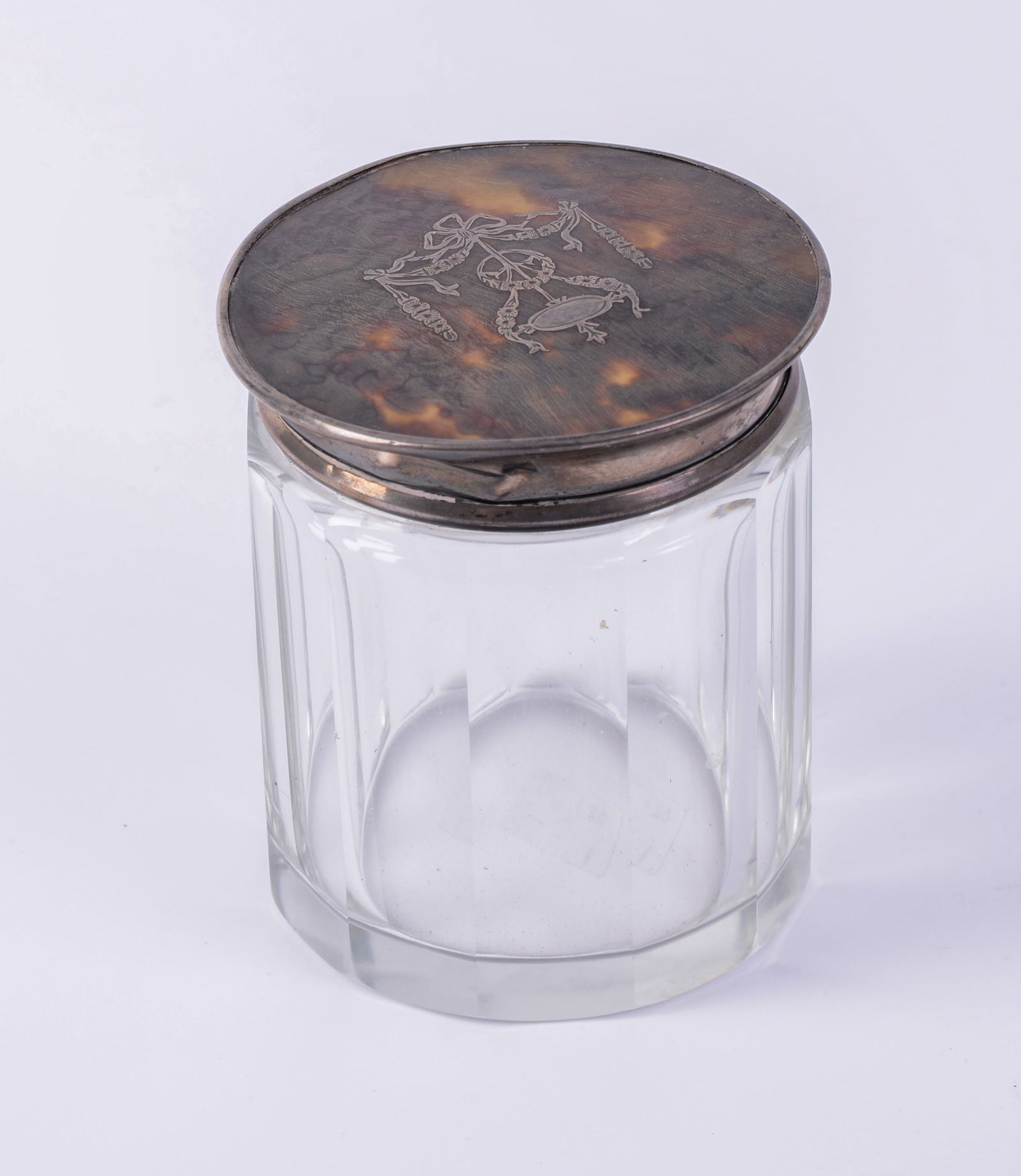 Dresser Box With Tortoiseshell Lid. (1 of 5)