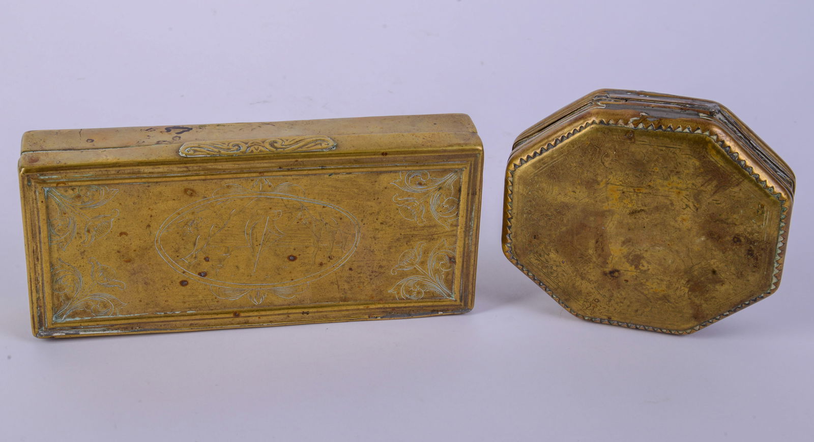 Two Brass Tobacco Boxes. - 5