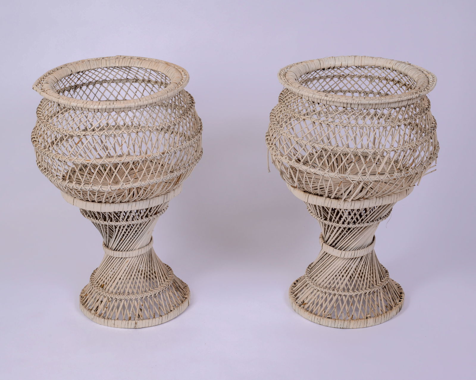 Pair of Wicker Planter Stands. (1 of 4)