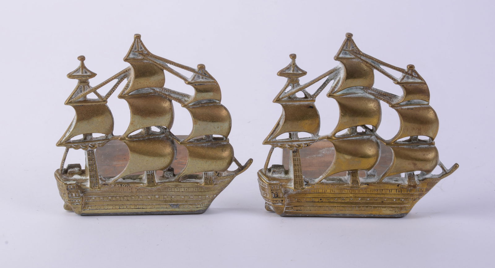 Pair of Brass Ship Bookends. (1 of 2)