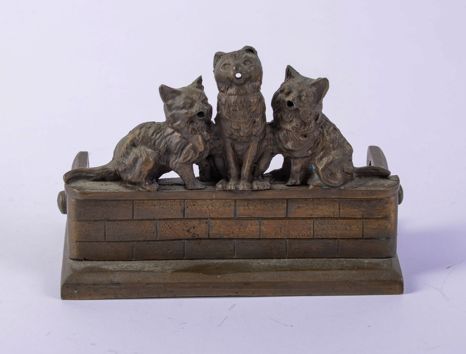 Bronze Napkin Holder With Three Cats. (1 of 3)
