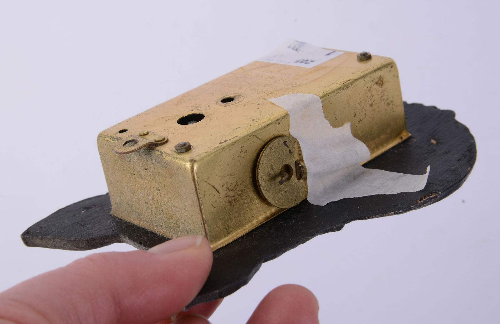 Keebler Clock Co. Cat Form Wall Clock. - 3