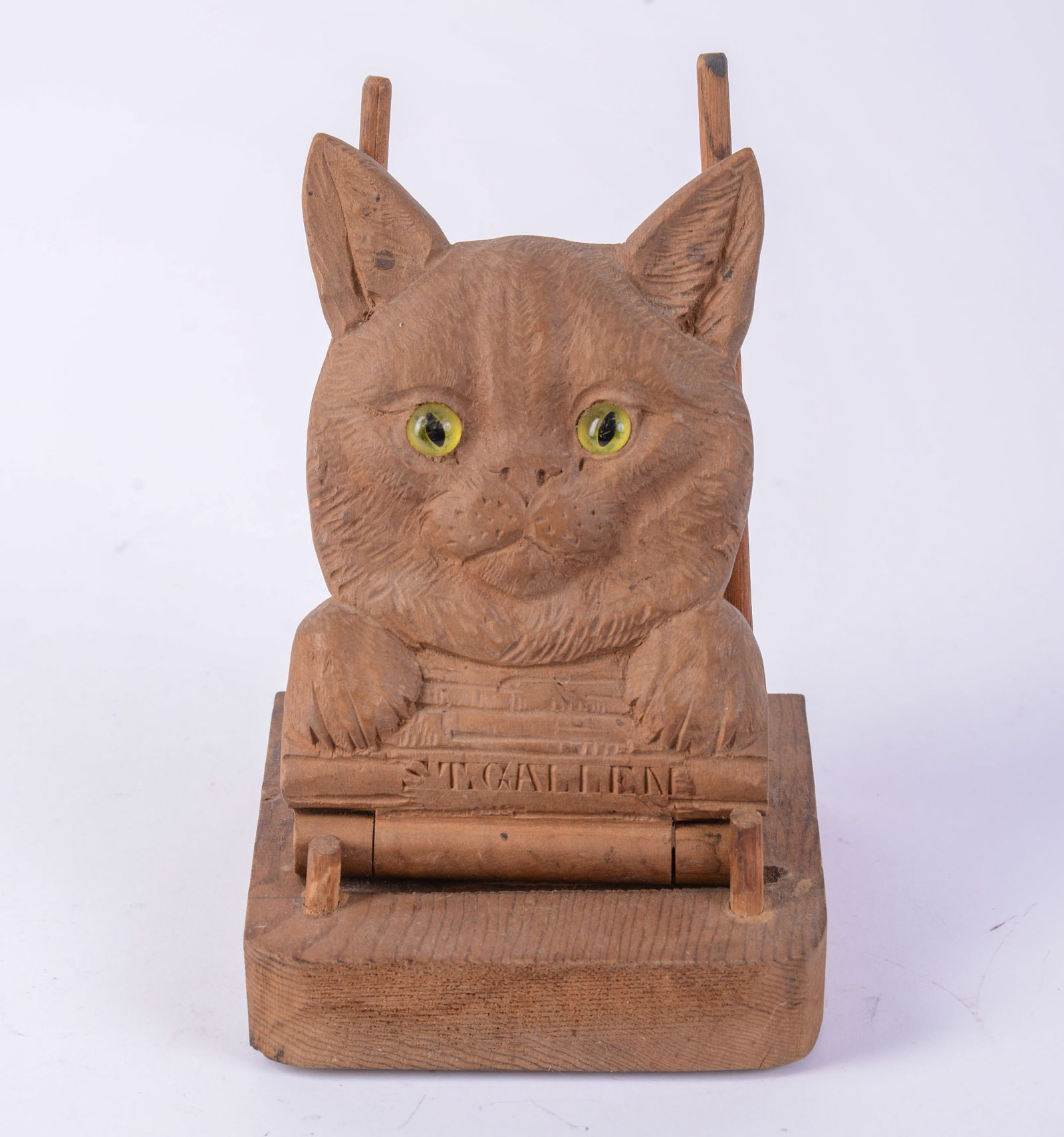 Carved Wooden Cat Compact With Glass Eyes. (1 of 3)