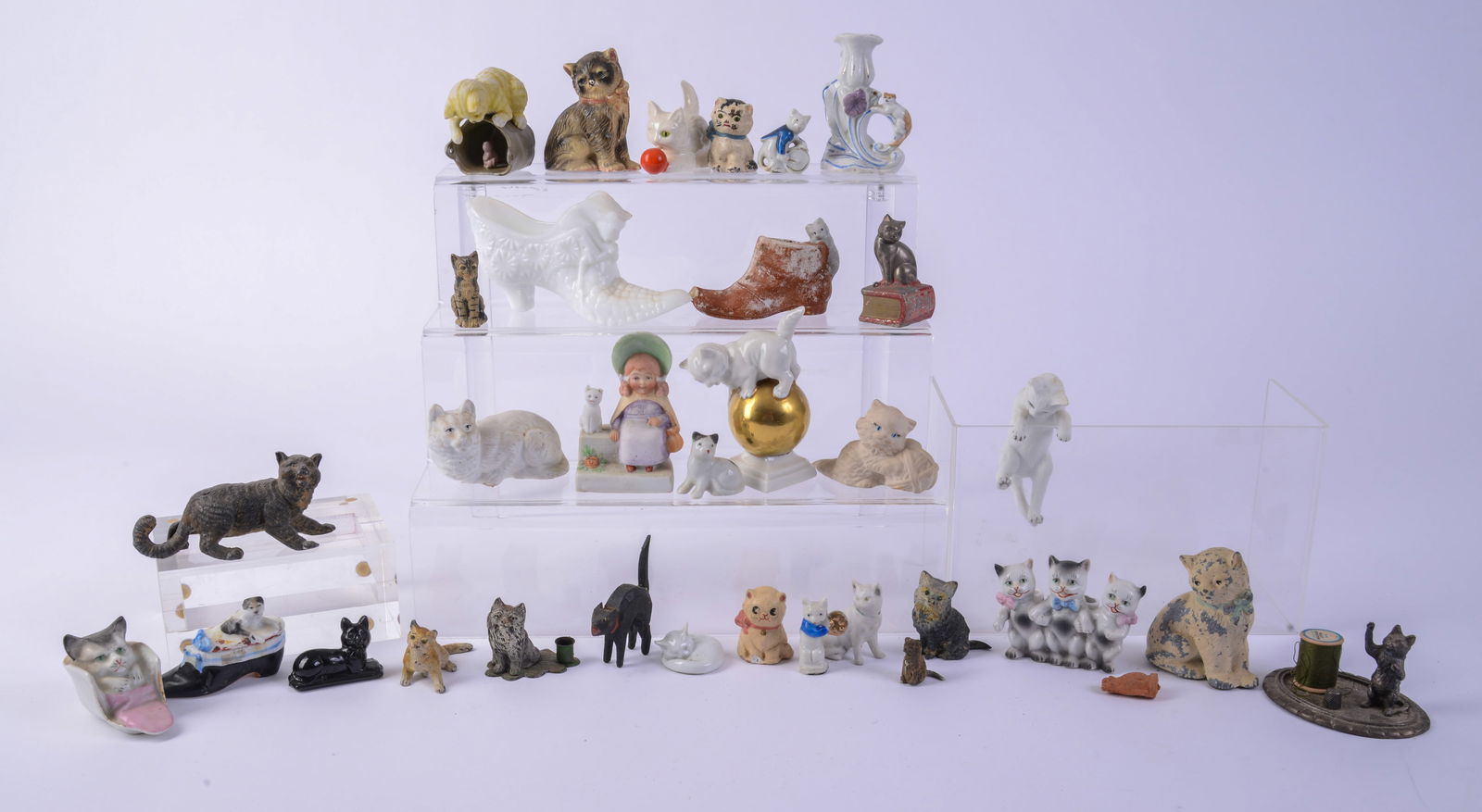 Large COllection of Miniature Cat Figures. (1 of 6)