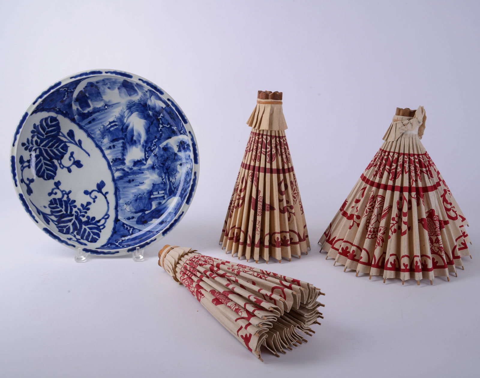 Blue and White Charger and Three Lampshades.: Diameter of charger 13.5 inches.