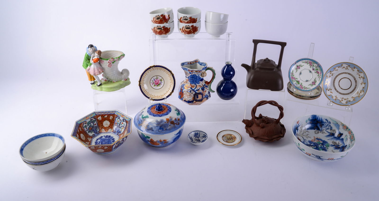 Collection of Asian Decorative Items. (1 of 11)