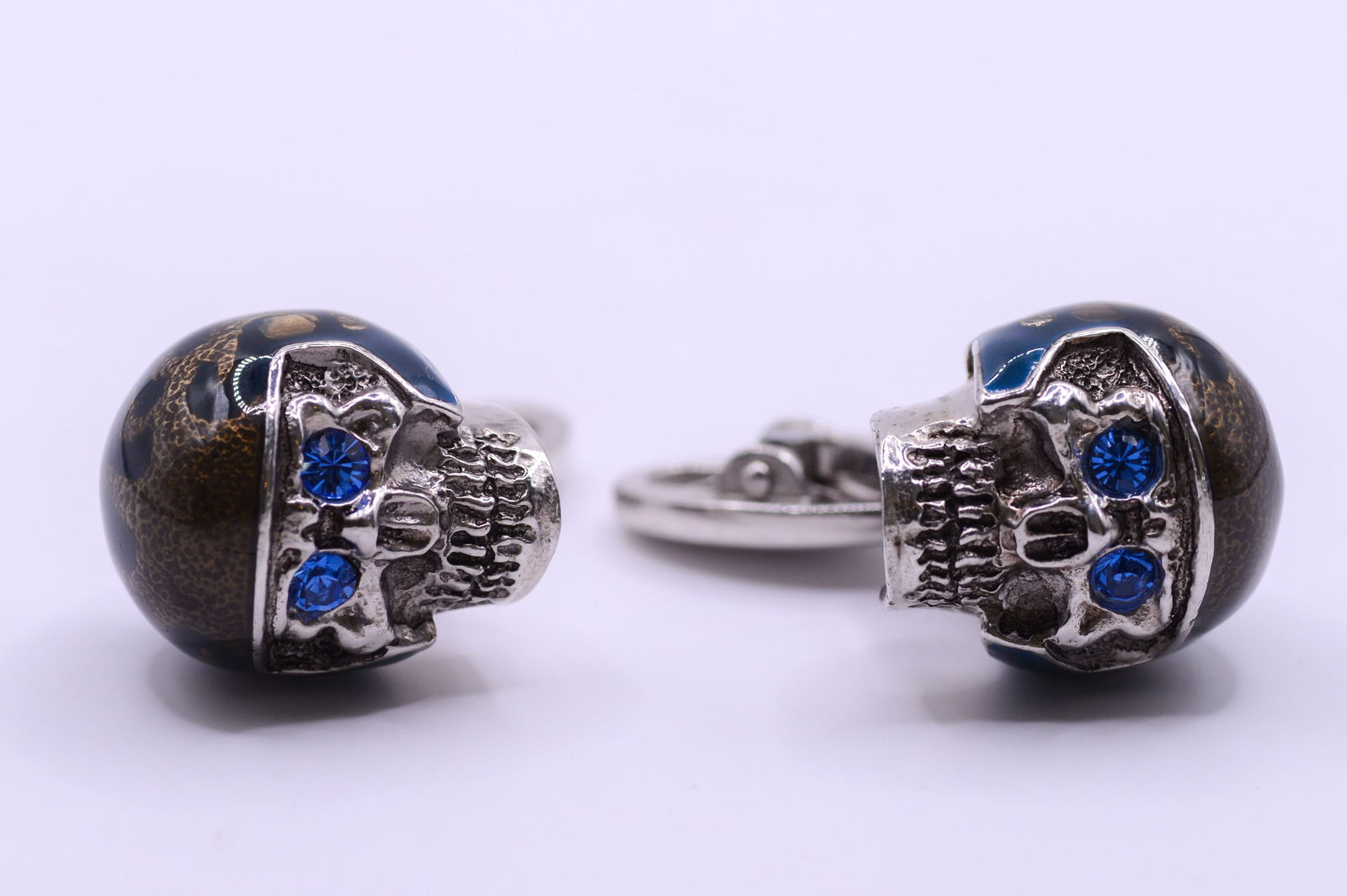 Jan Leslie Sterling Silver Football Skull Cufflinks.: New in bag.