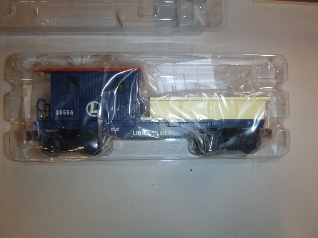 Lionel 36625 Lionel Lines Work Caboose MIB.: Lionel 36625 Lionel Lines work caboose MIB.