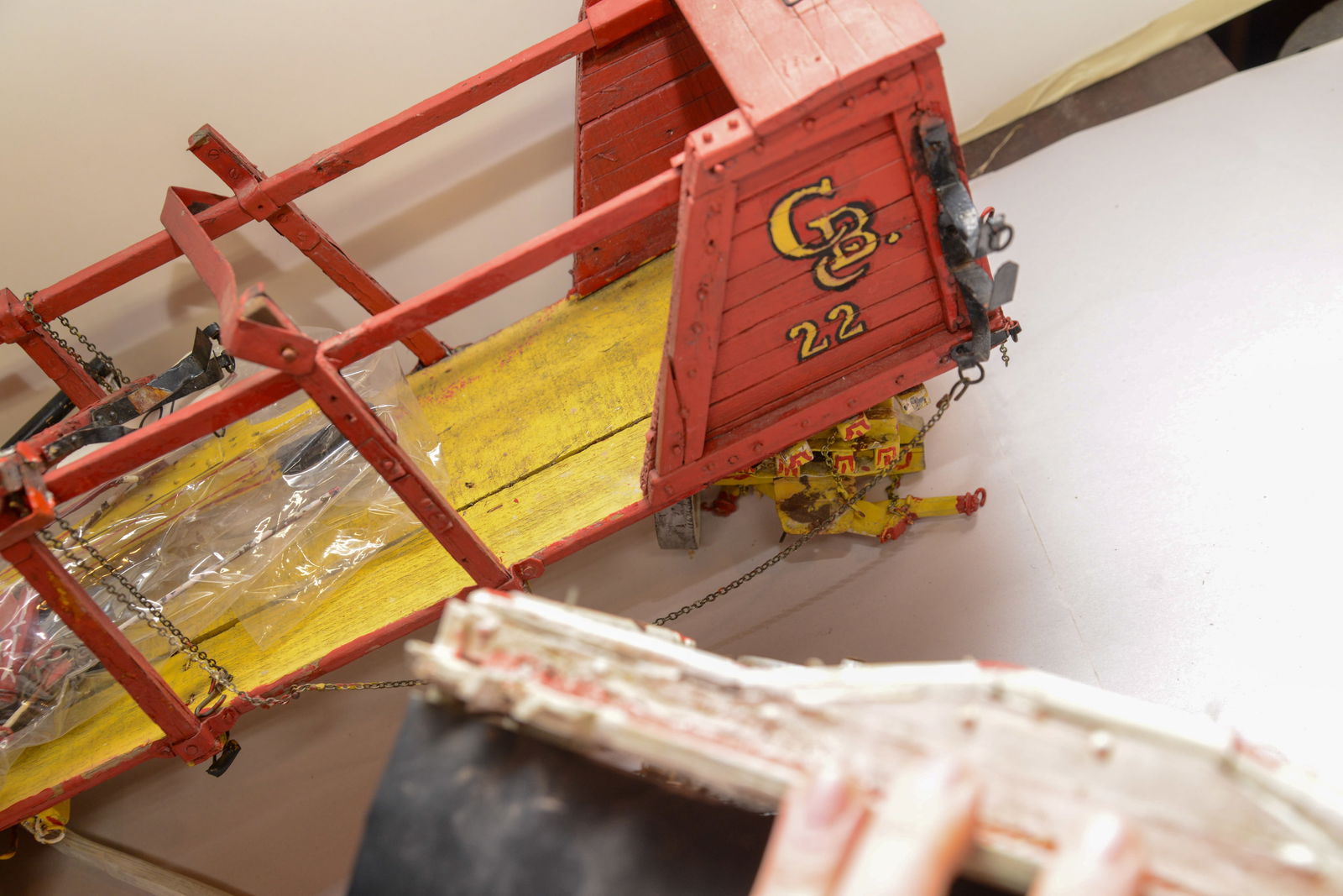 Two Folk Art Circus Trains. - 3