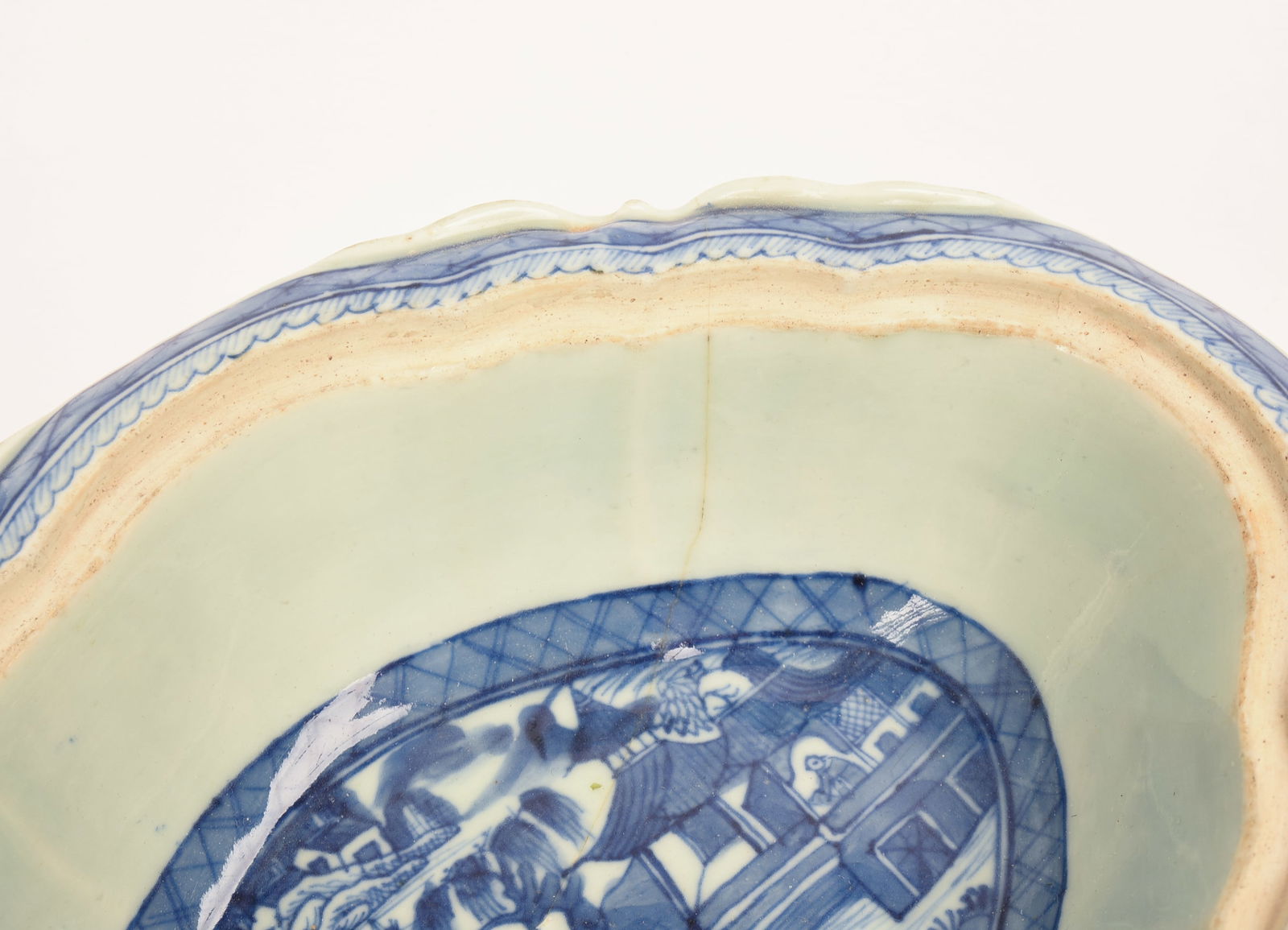 Three Canton Serving Pieces. - 6