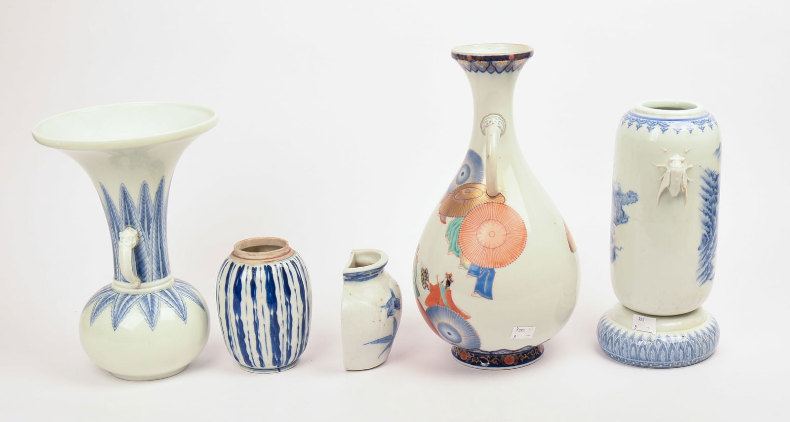 Five Chinese Vases. - 2