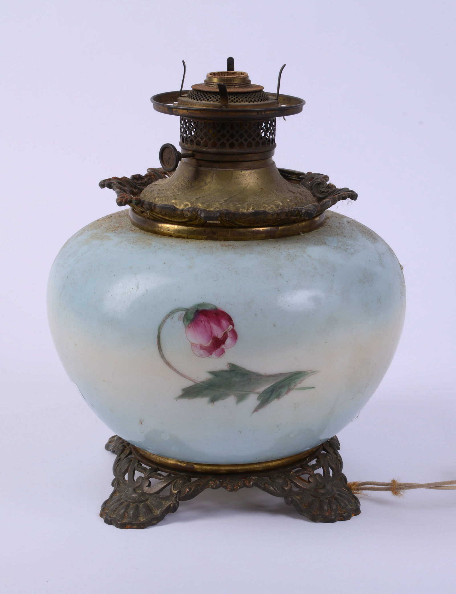 Gone With the Wind Lamp Base. - 2