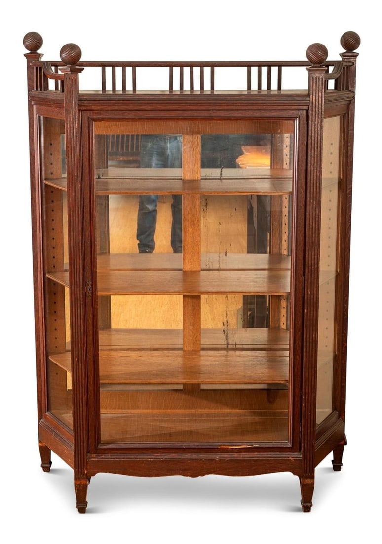 Aesthetic Movement Quarter Sawn Oak Display Cabinet.: Height 61 inches width 44 inches depth 15 inches.