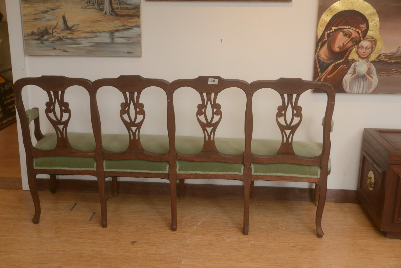 French Provincial Settee. - 2