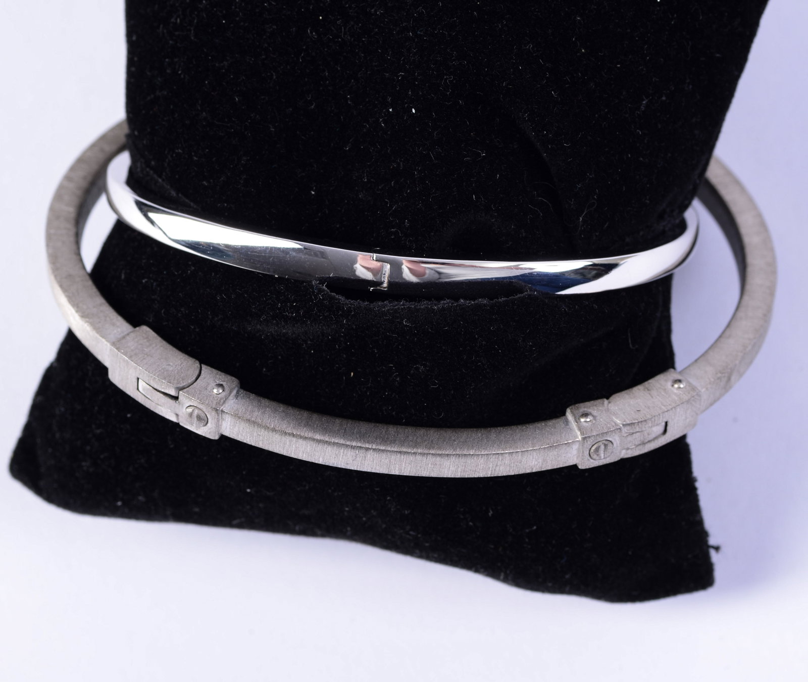 Two Jan Leslie Sterling Bracelets. - 2