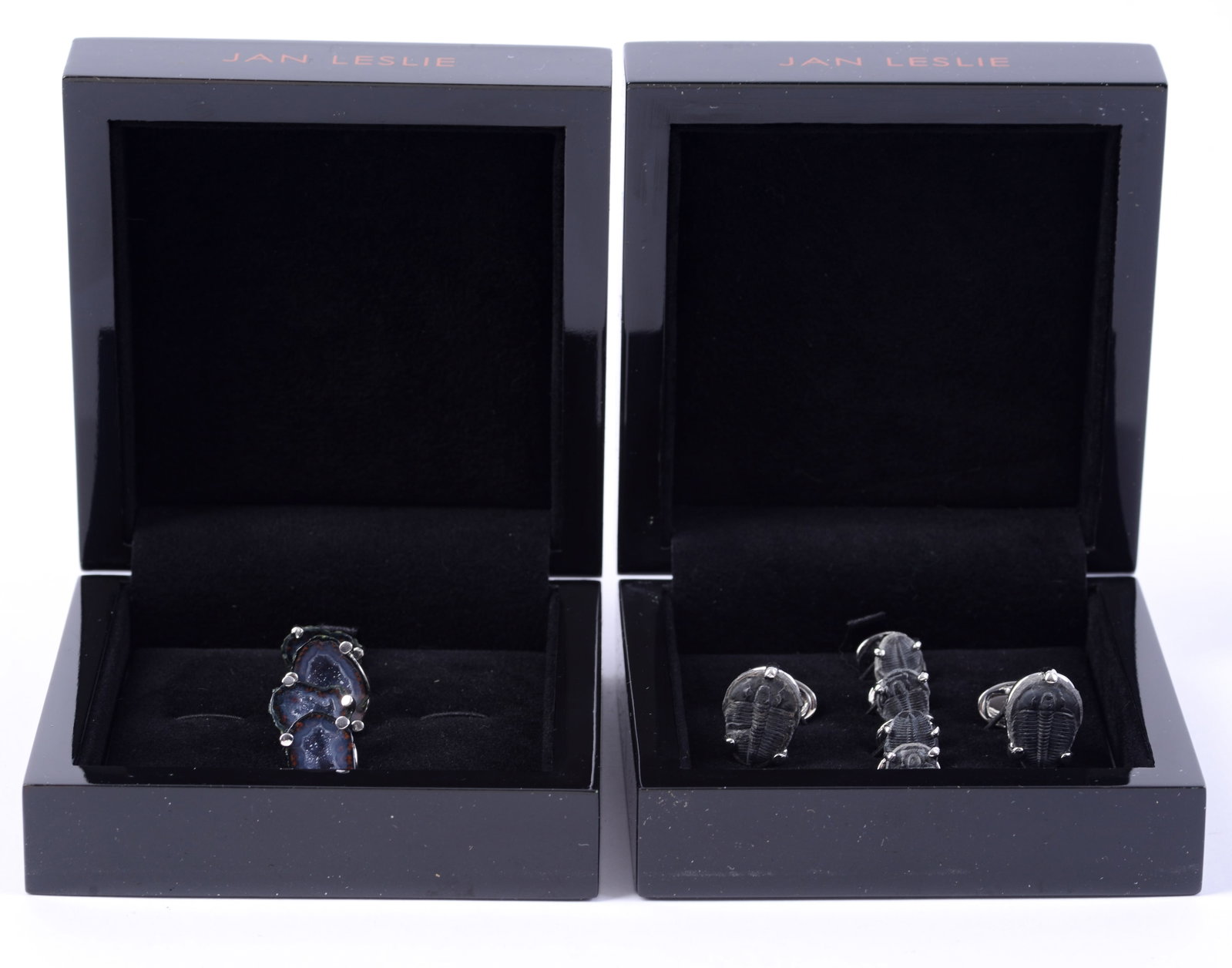 Set of Sterling Jan Leslie Fossil Cufflinks and Collar Stays.: With four sterling Jan Leslie geode collar stays.