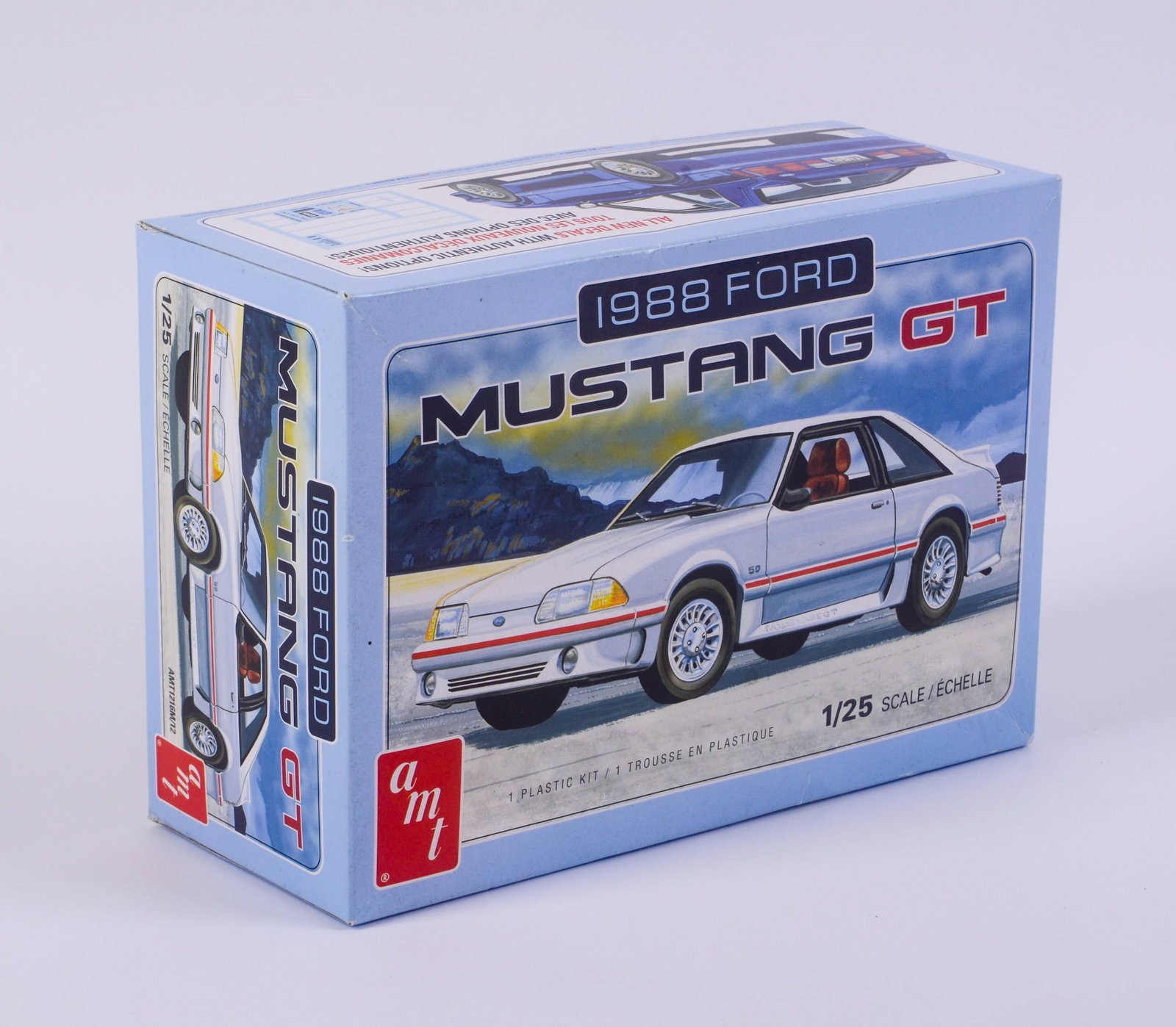 1988 Ford Mustang GT 1/25 Scale Model Kit (1 of 3)