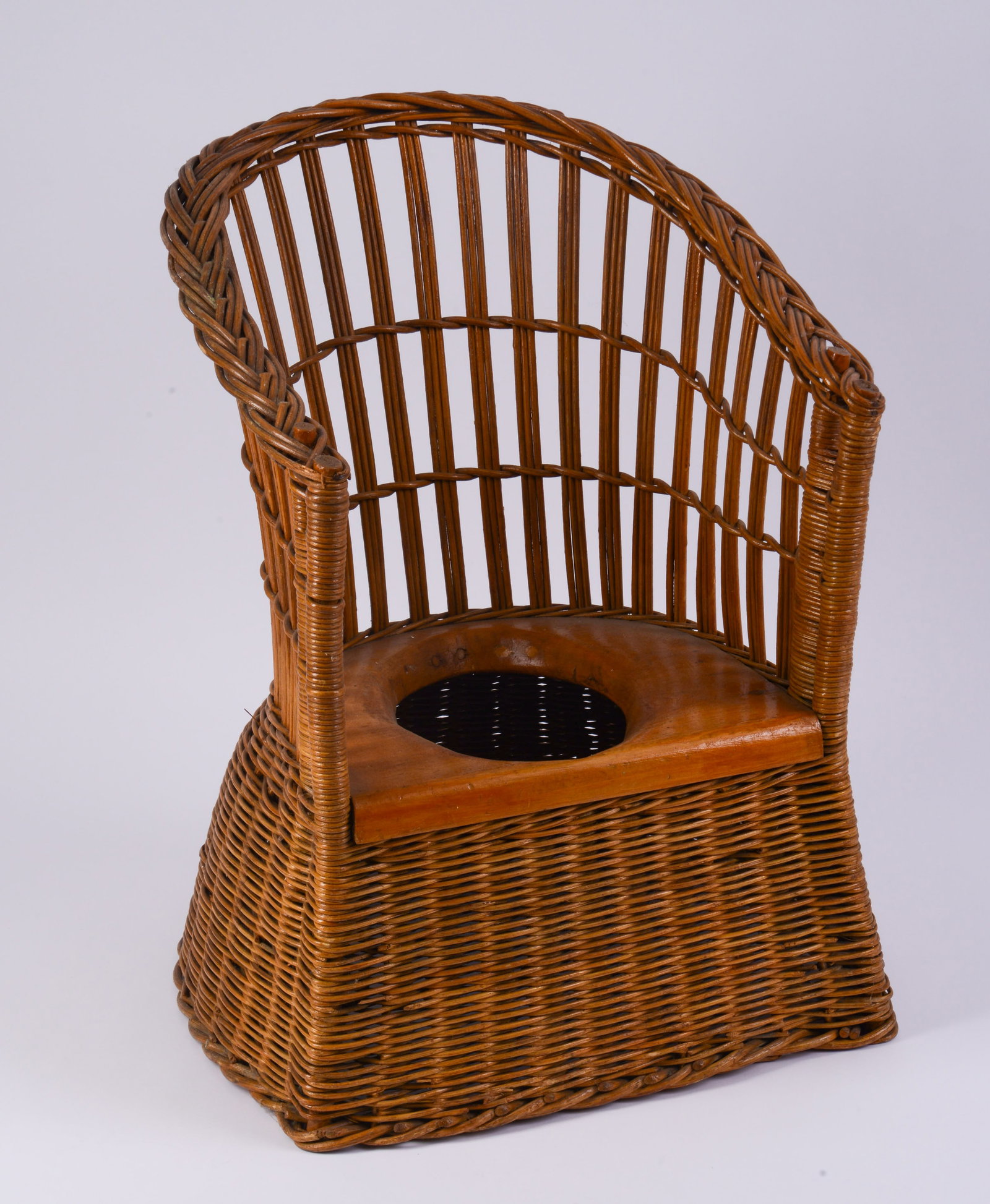 Wicker Potty Chair - 4