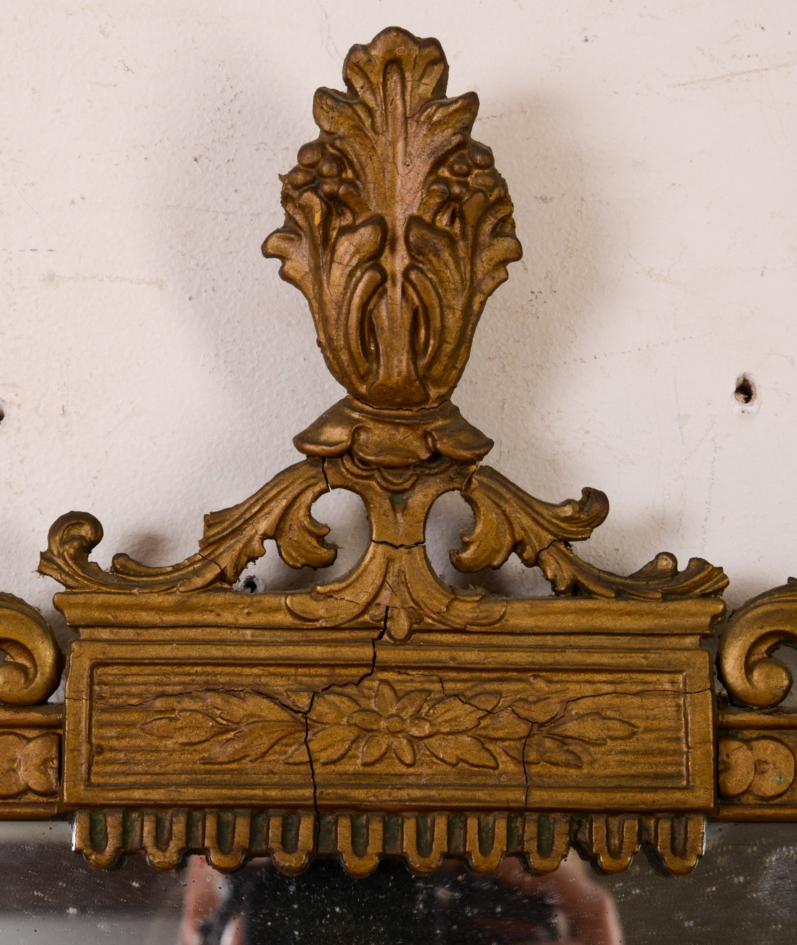 Mirror With Shaped Crest. - 2