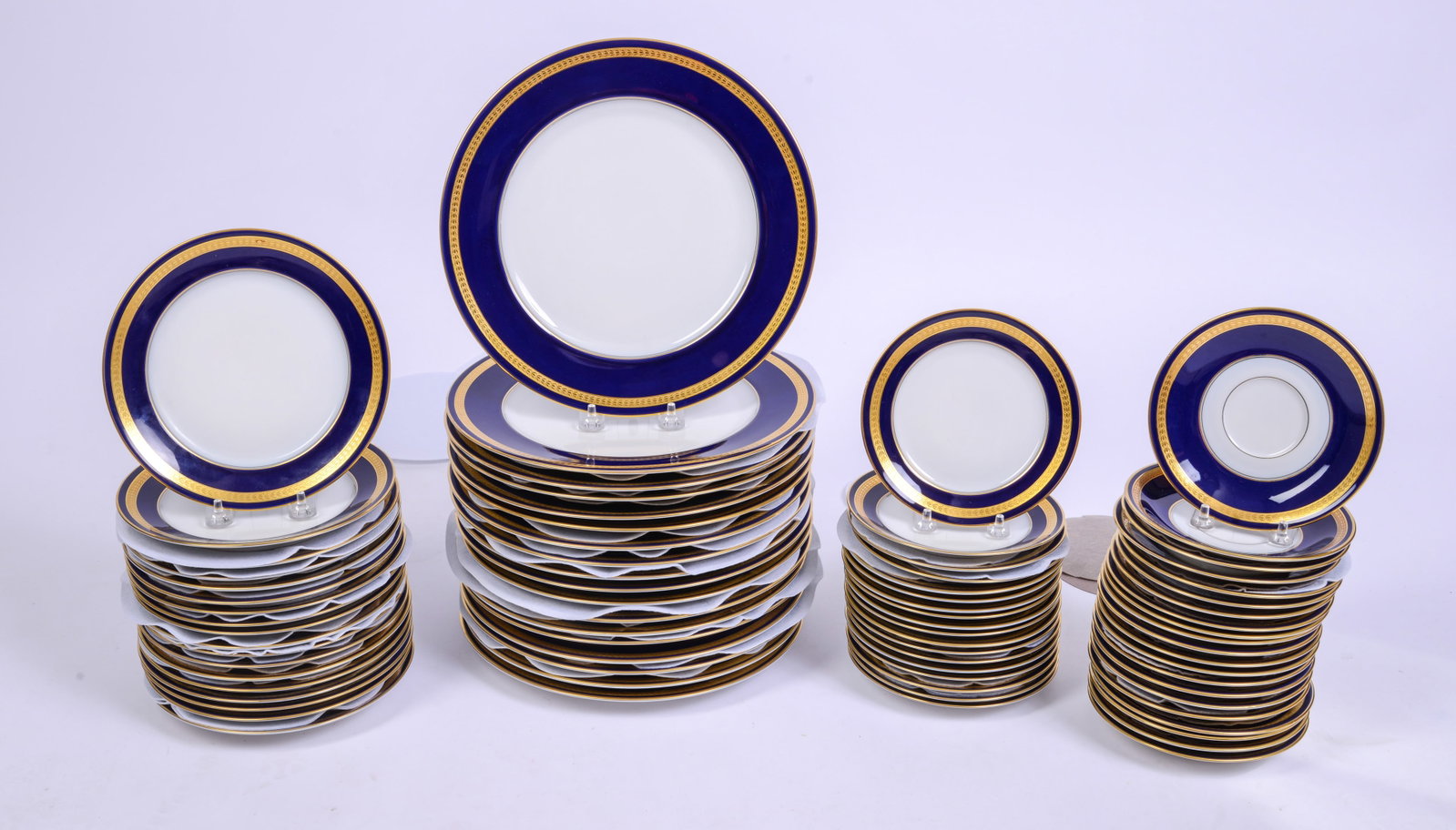Rosenthal Germany Cobalt and Gold Dinner Service (1 of 7)