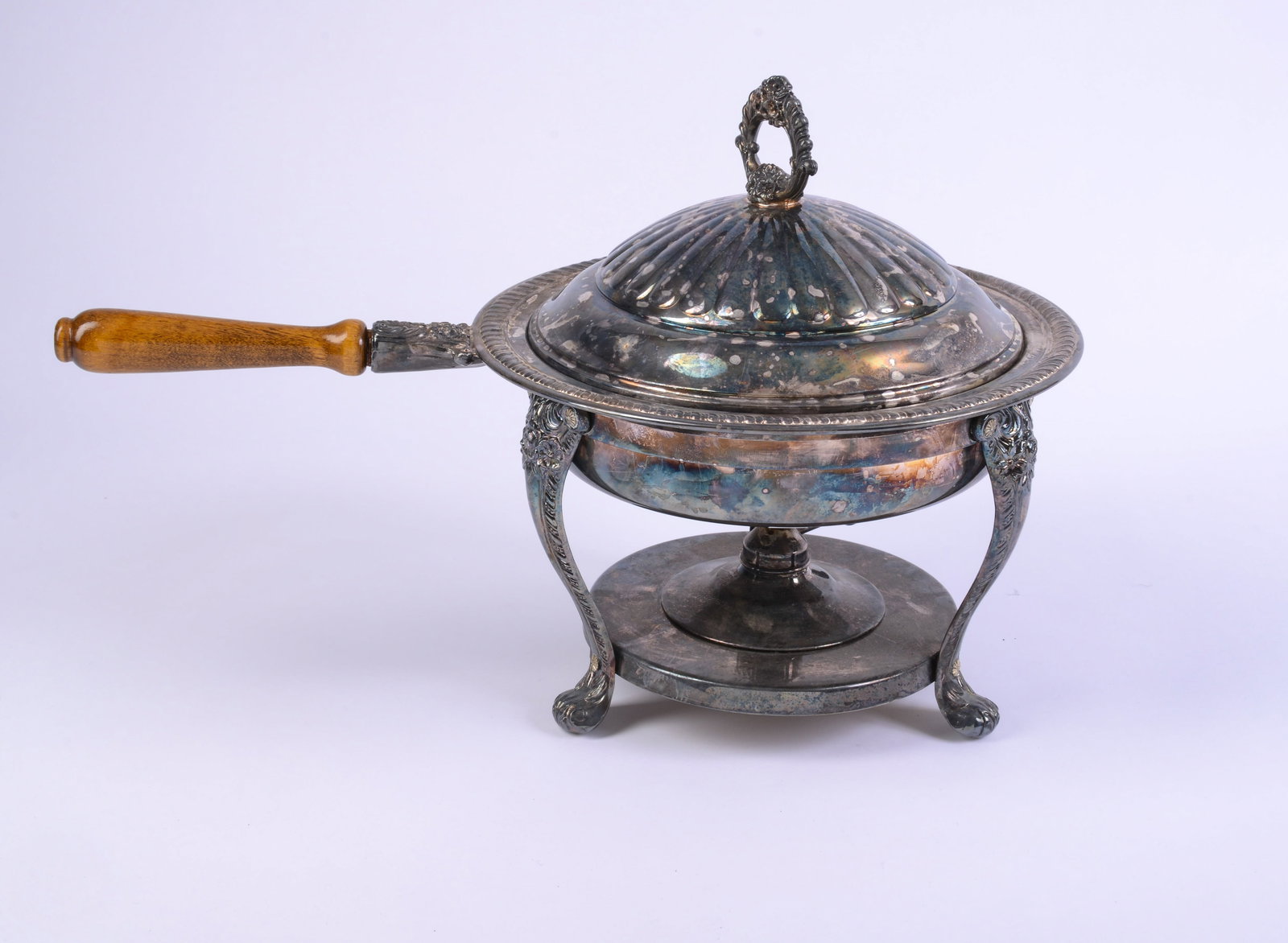 FB SIlver Co. Covered Chafing Dish On Stand (1 of 4)
