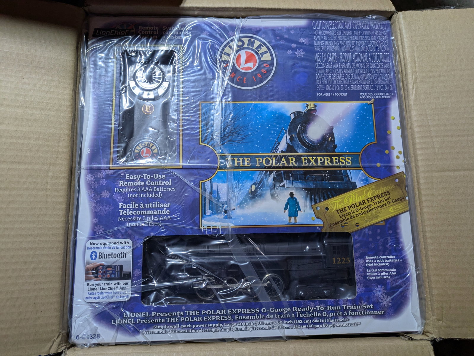 Lionel Polar Express Ready to Run Train Set. (1 of 1)