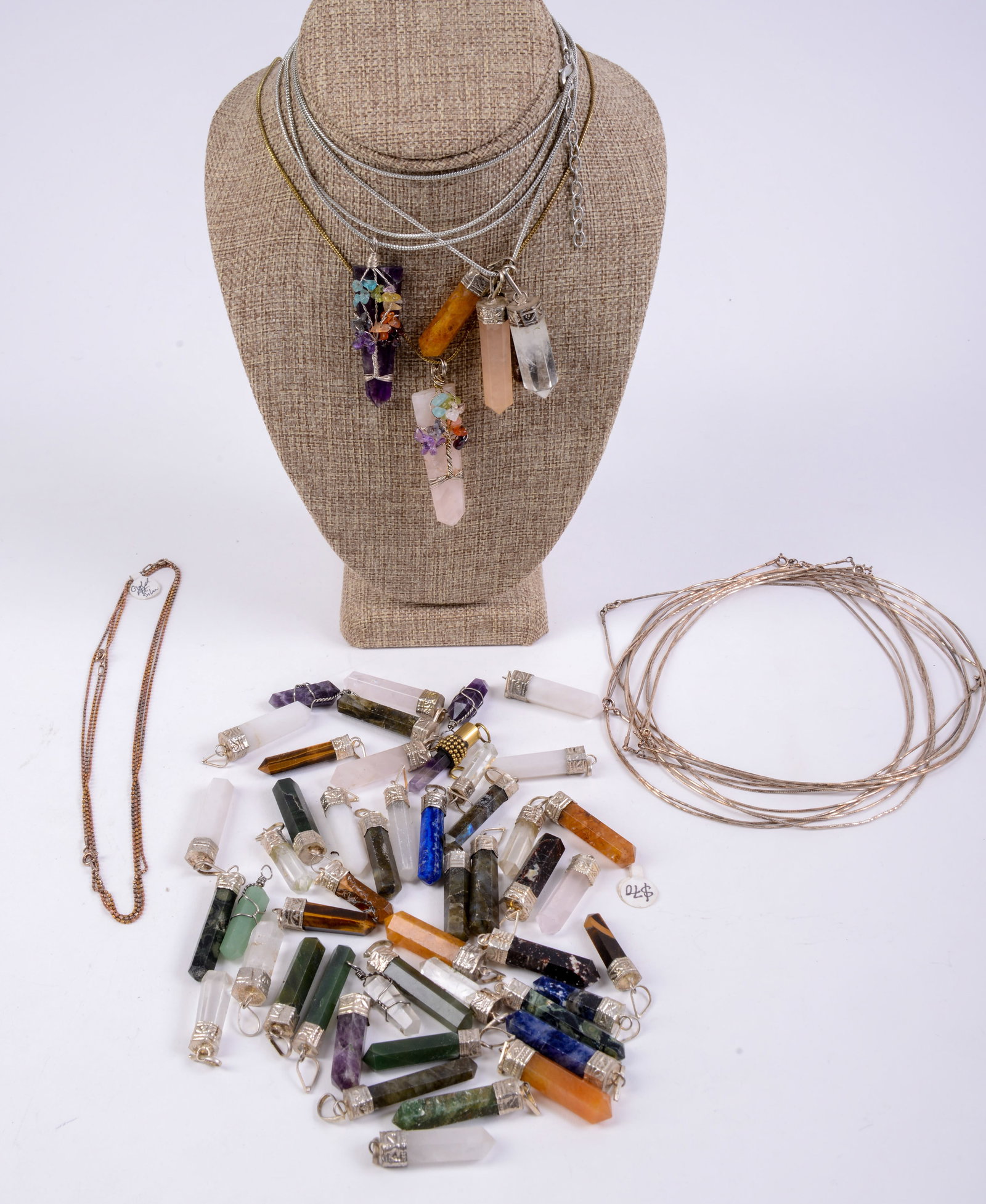 Large Group of Crystal Pendants. (1 of 3)
