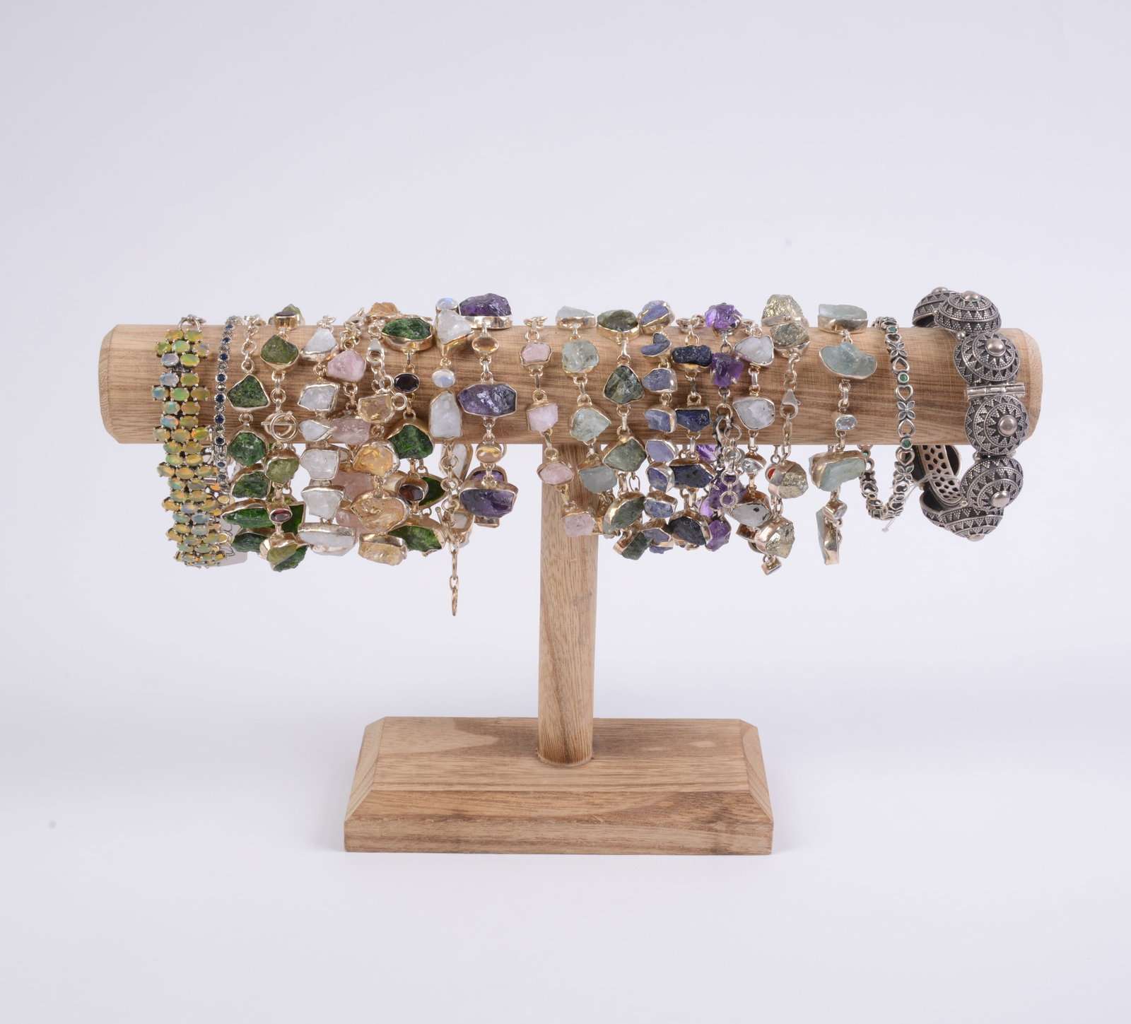 20 Costume Jewelry Bracelets.: Includes stand.
