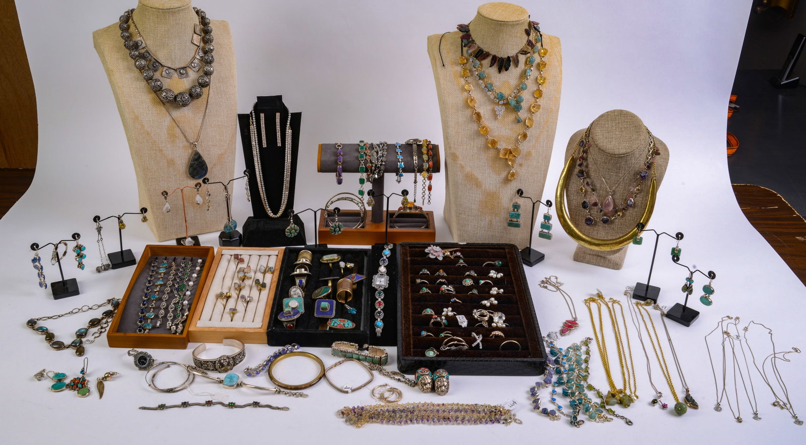 Large Collection of Costume Jewelry. (1 of 16)
