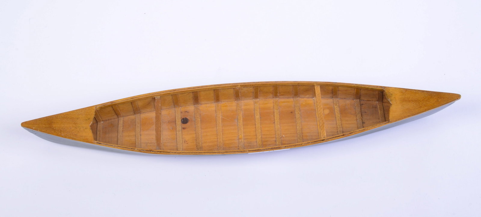 Salesman's Sample Canoe.: Length 15 inches, good condition.
