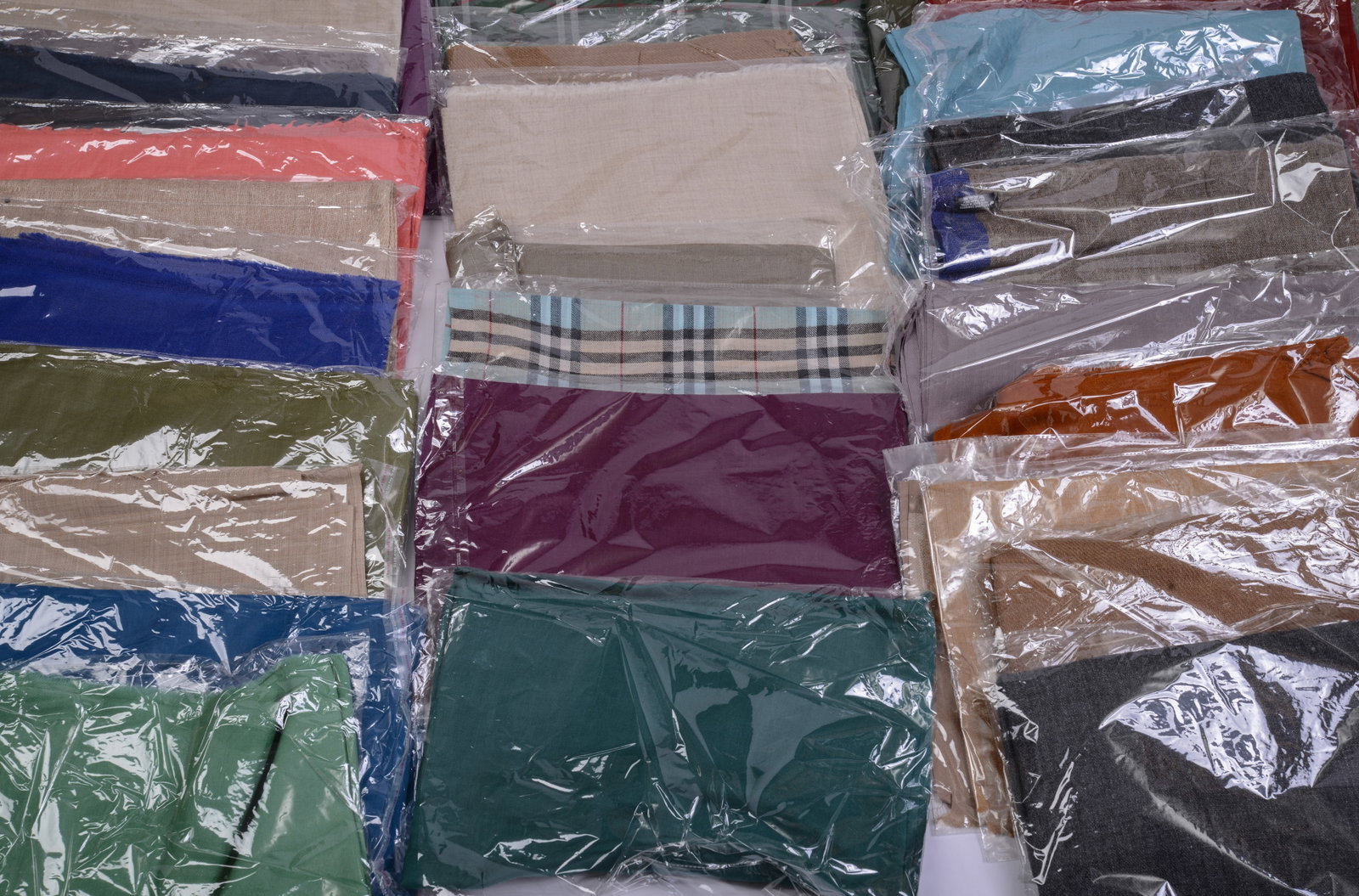 50 Pashmina Shawls. - 2