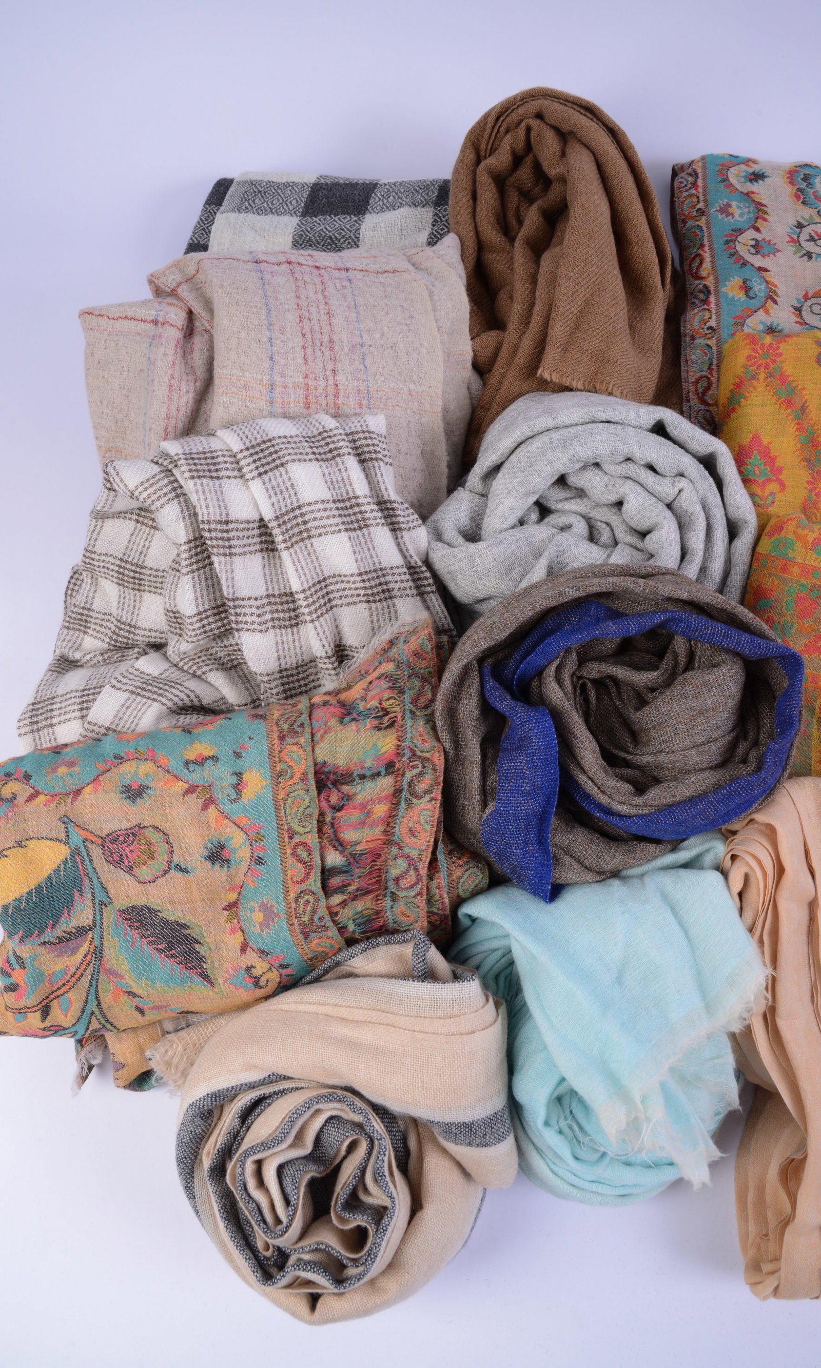 20+ Pashmina Shawls. - 3