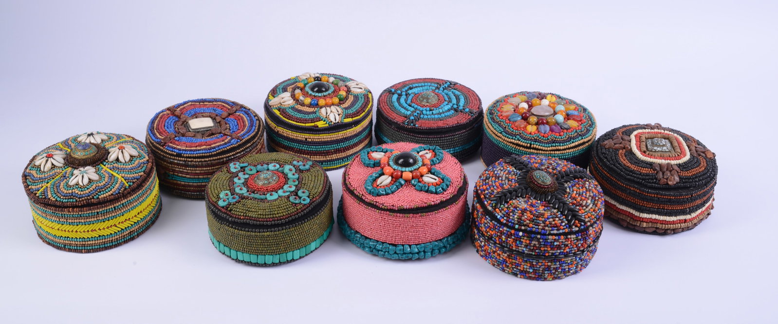 Ten Beaded Boxes With Shells. - 3