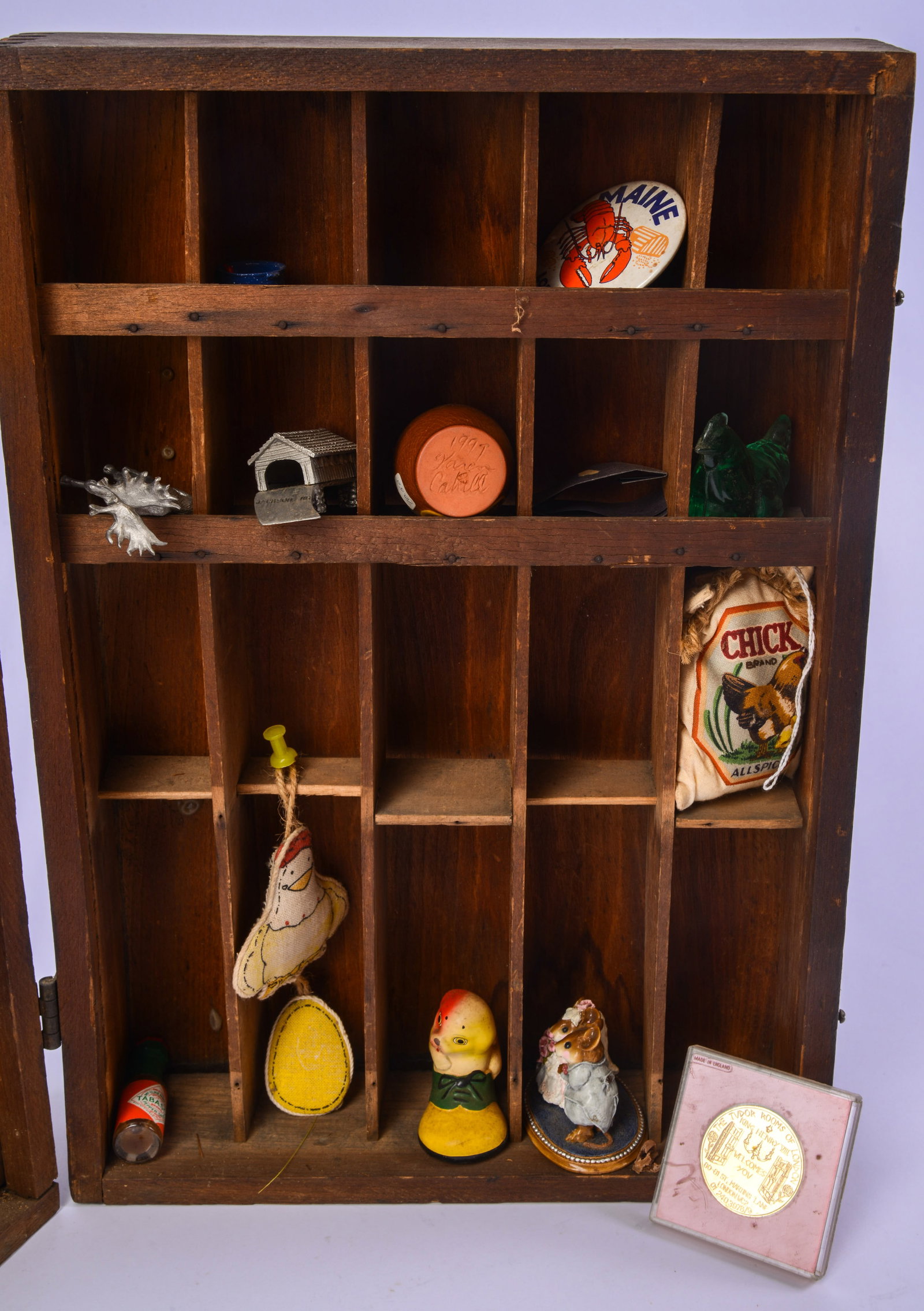 Curio Box. - 3