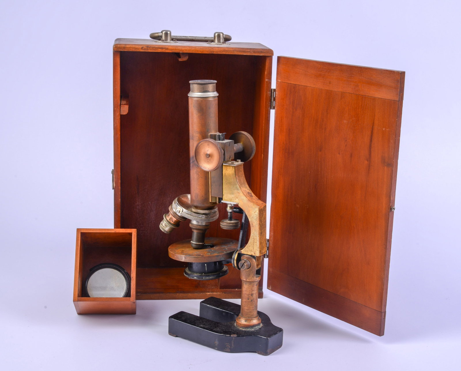 Zeiss Microscope With Case. - 3
