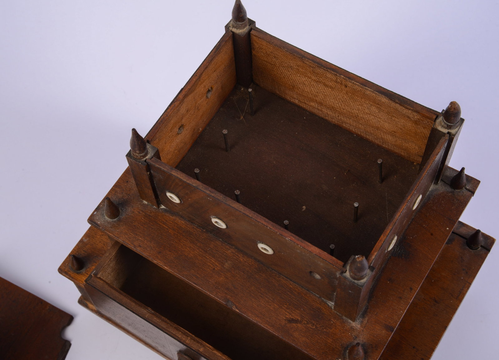 Shaker Sewing Box. - 3